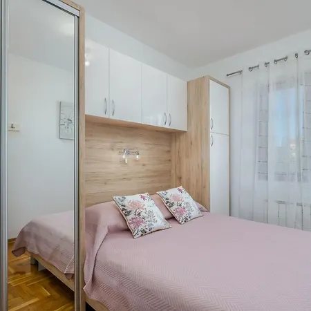 Daire Marina By Interhome Porat (Krk)